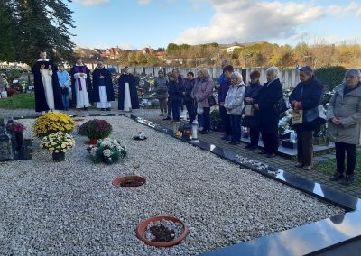 pobožnosť pri hrobe dominikánskych bratov