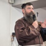 Otec biskup Dávid Tencer: Cirkev je ako polárna žiara. Mení sa, ale vždy je krásna Otec David Tencer vo Zvolene